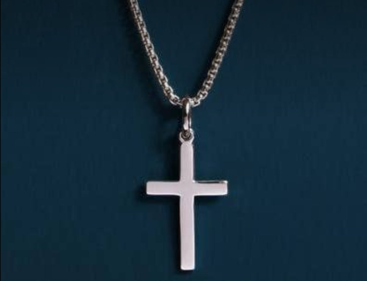 Men’s Sterling Silver Cross On Sterling Chain  925