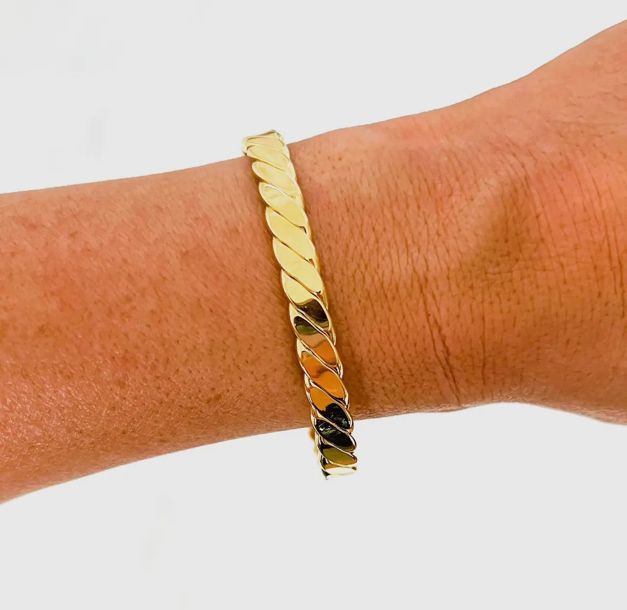 Gold Twisted Cuff